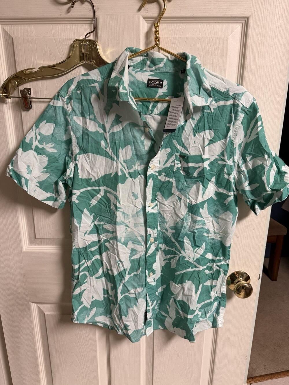 Buffalo David Bitton Large Green Graphic Short Sleeve Button Shirt Floral 42w